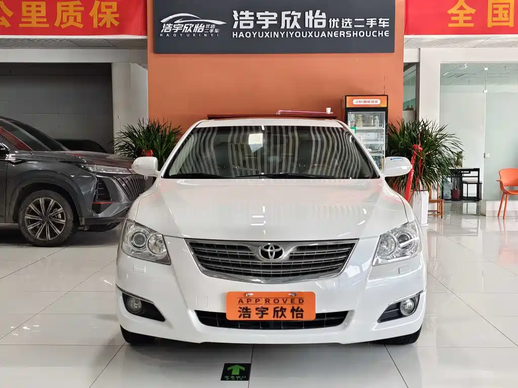 Toyota Camry 2009 — фото 2