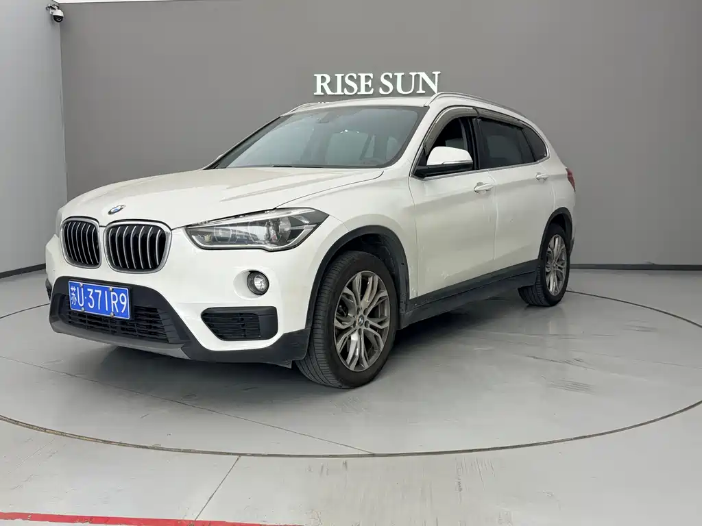 BMW X1 2019 — фото 12