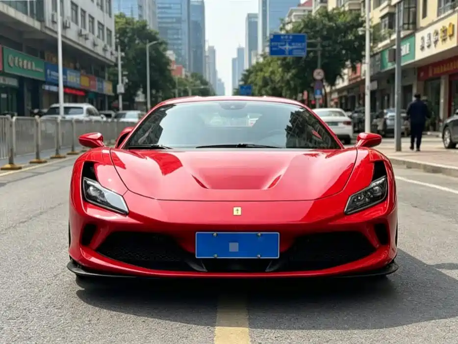 Ferrari F8 2021 — фото 1