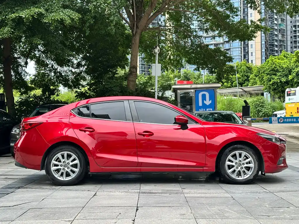 Mazda 3 Axela 2017 — фото 7