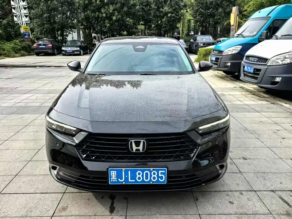 Honda Accord 2024 — фото 1