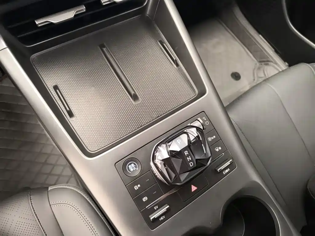 BYD Qin PLUS 2025 — фото 14