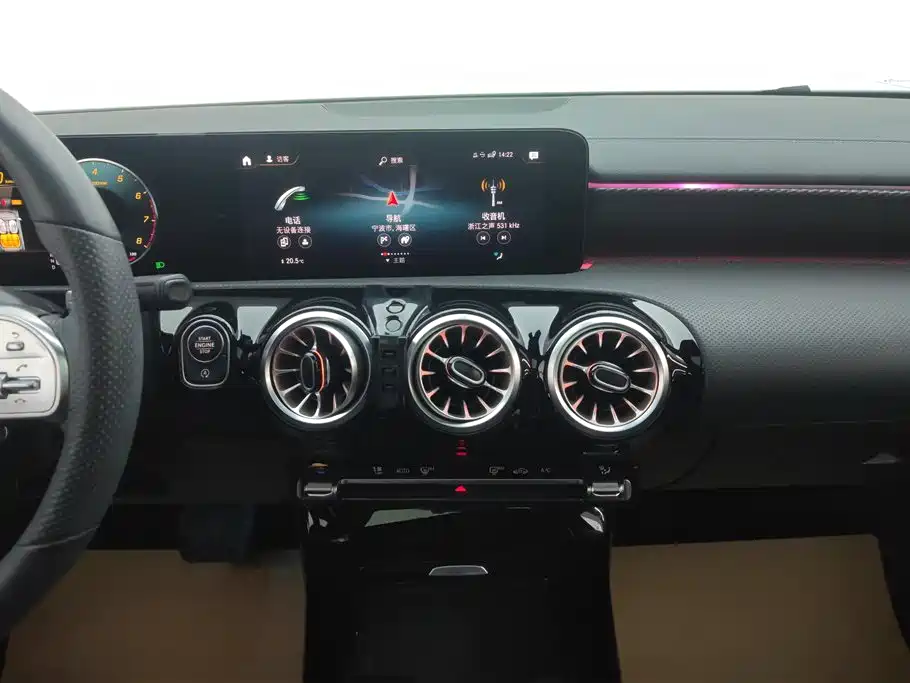 Mercedes-Benz A-Class 2023 — фото 13