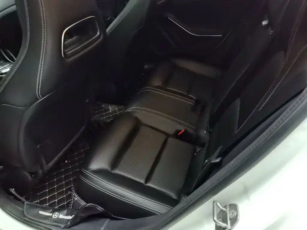 Mercedes-Benz GLA 2018 — фото 17