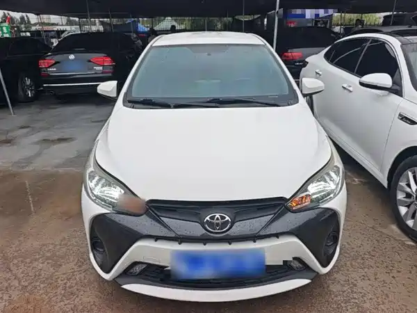 Toyota Yaris L 2016