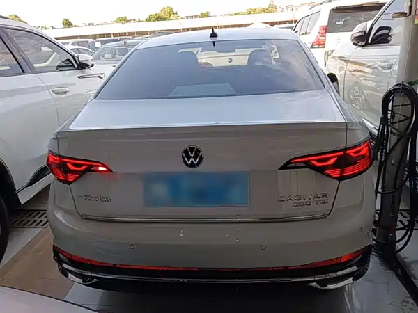 Volkswagen Sagitar 2023