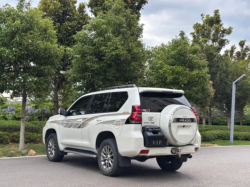 Toyota Prado 2019 — фото 7