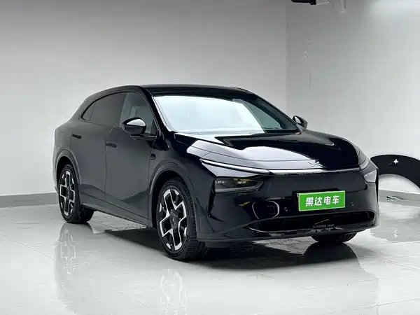 XPeng G7 2025