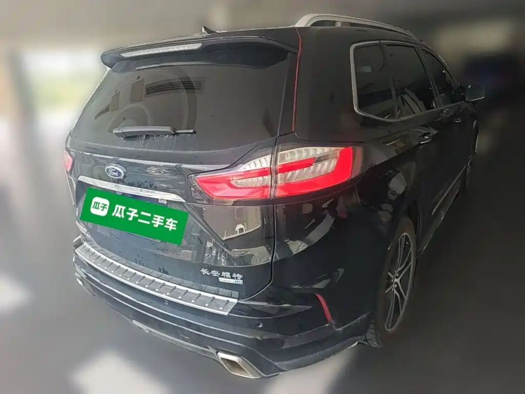 Ford Edge 2020 — фото 12