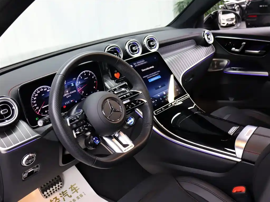 Mercedes-Benz GLC Coupe AMG 2025 — фото 9