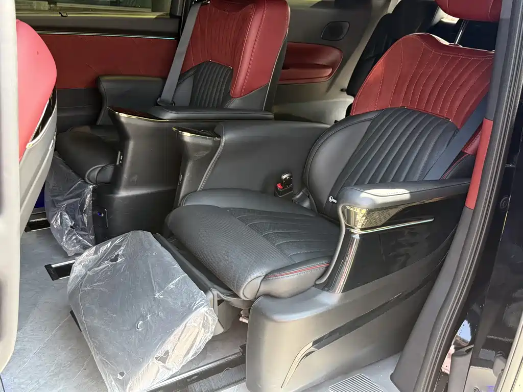 GAC Motor Trumpchi M8 2025 — фото 16