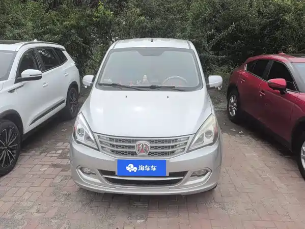 BAIC M20 2015