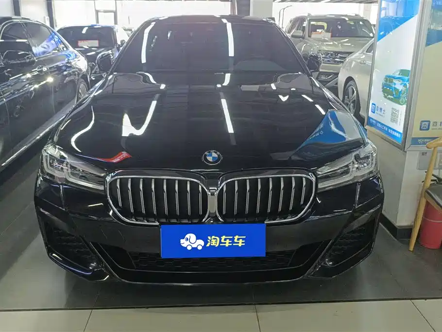 BMW 5 Series 2021 — фото 1