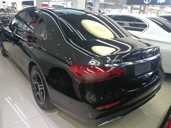Mercedes-Benz E-Class 2021