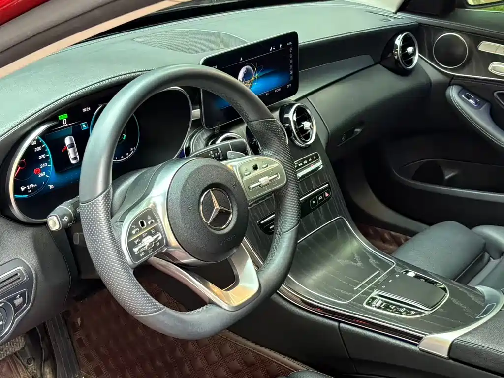 Mercedes-Benz C-Class 2020 — фото 7