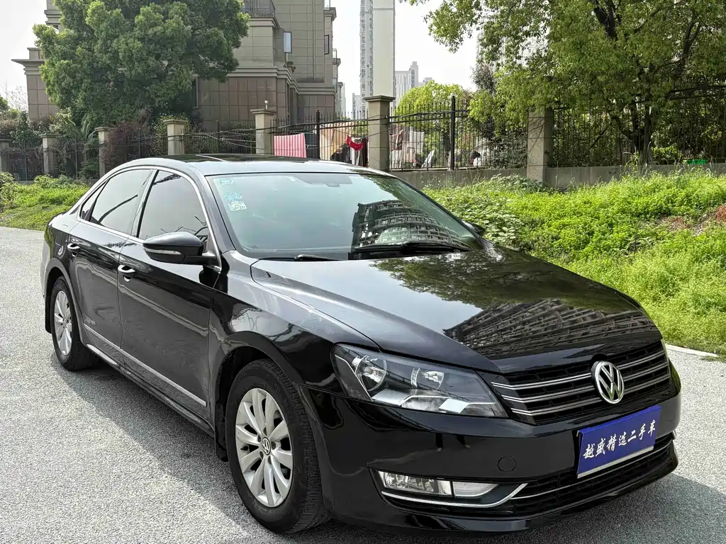 Volkswagen Passat 2014 — фото 2