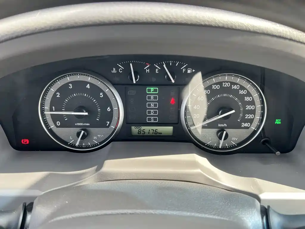 Toyota Land Cruiser 2020 — фото 13