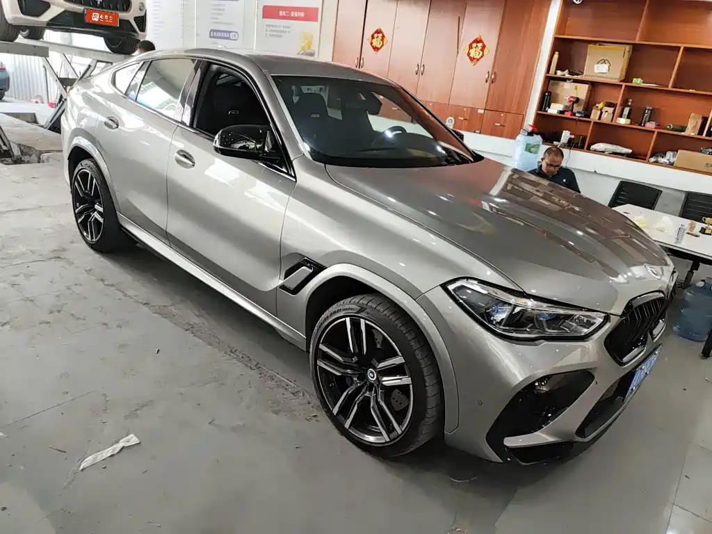 BMW X6 M 2023 — фото 2