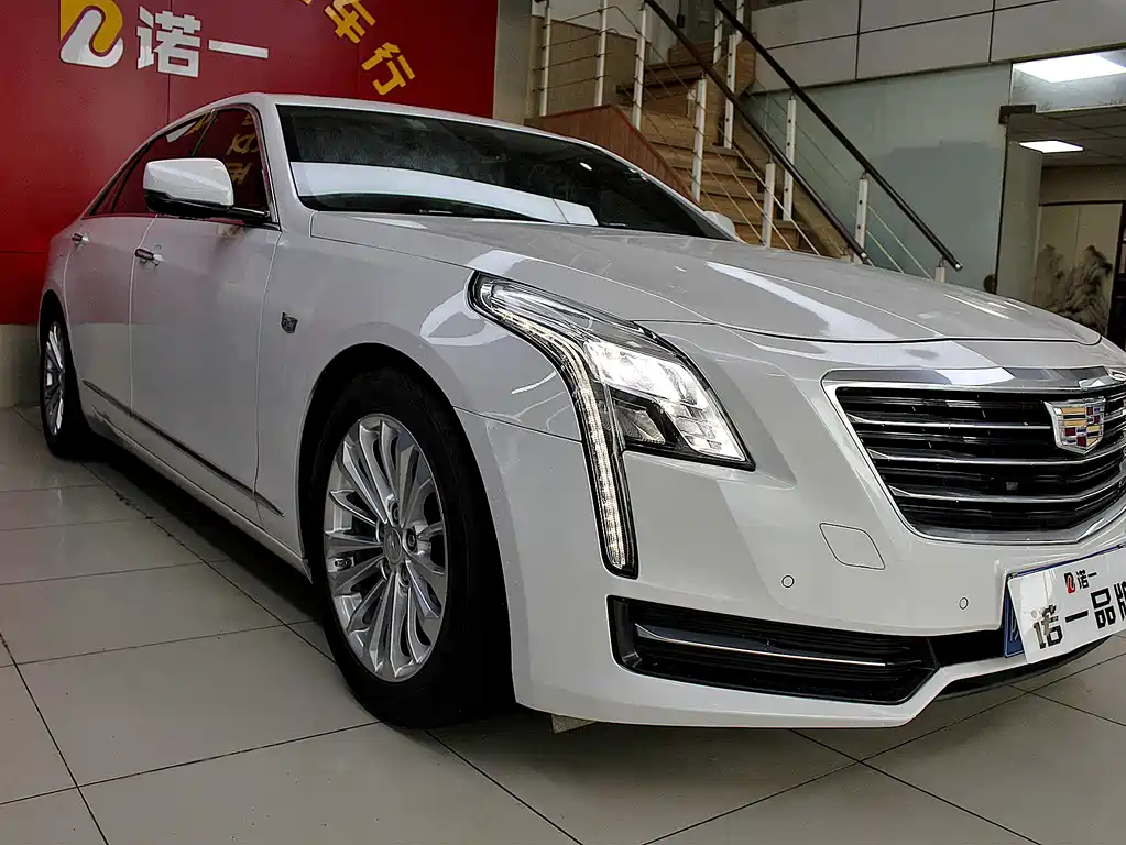 Cadillac CT6 2017 — фото 17