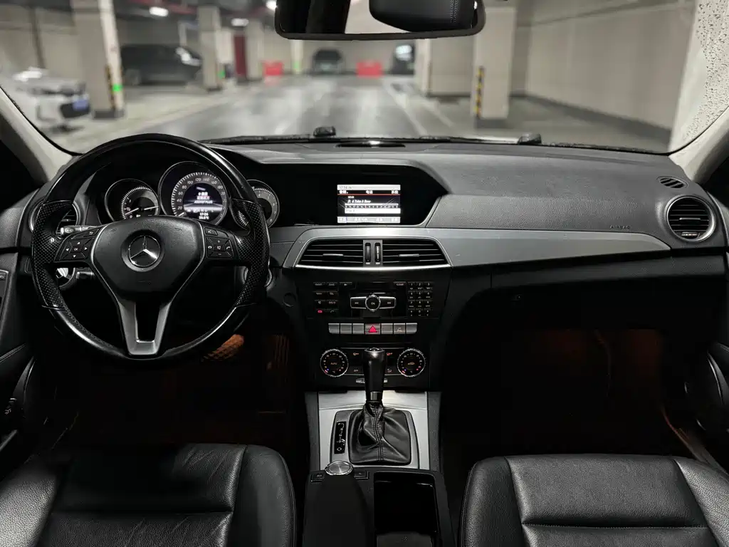 Mercedes-Benz C-Class 2012 — фото 16