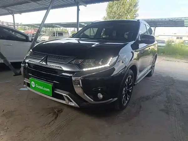 Mitsubishi Outlander 2021