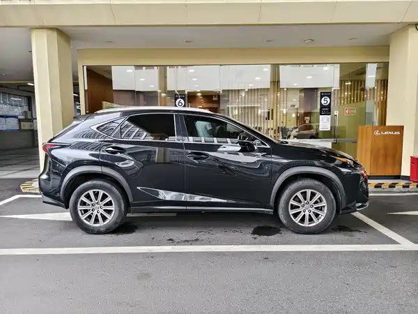 Lexus NX 2016