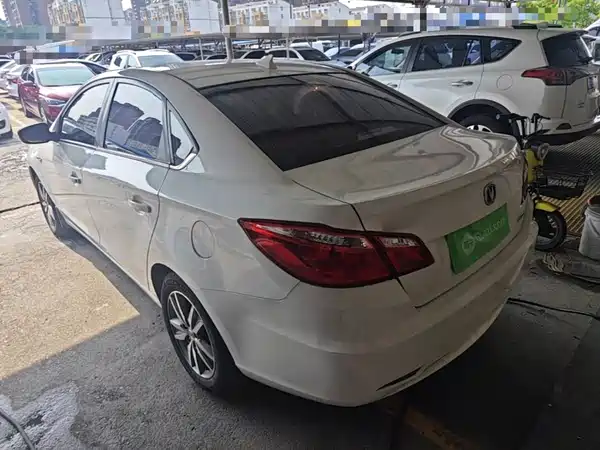 Changan Eado 2015