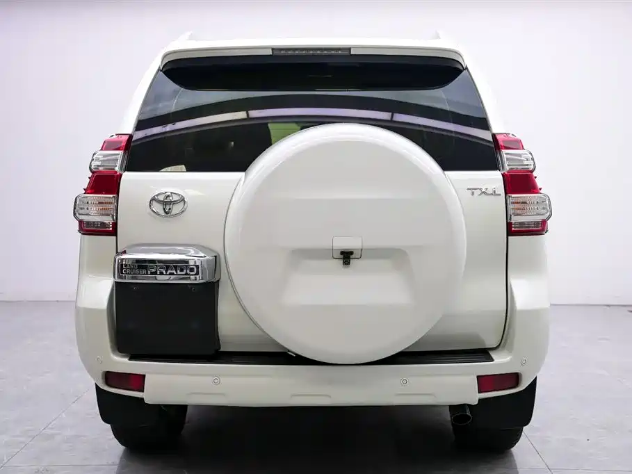Toyota Prado 2015 — фото 15