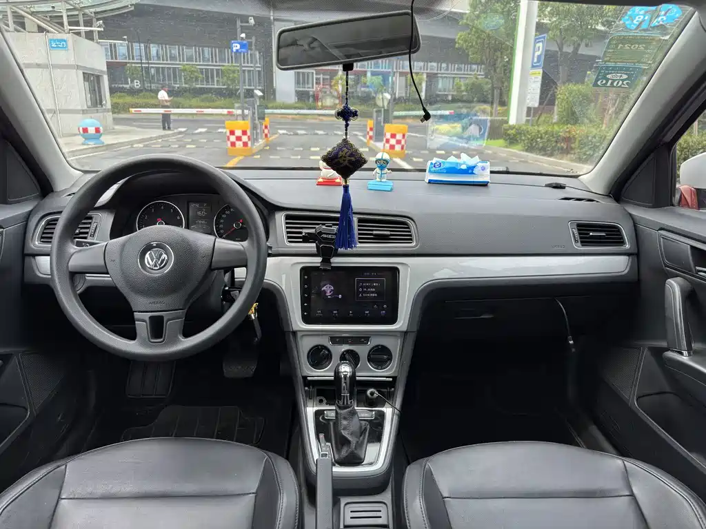 Volkswagen Gran Lavida 2015 — фото 12