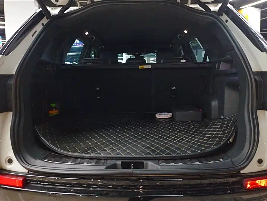 Land Rover Discovery Sport 2020 — фото 4