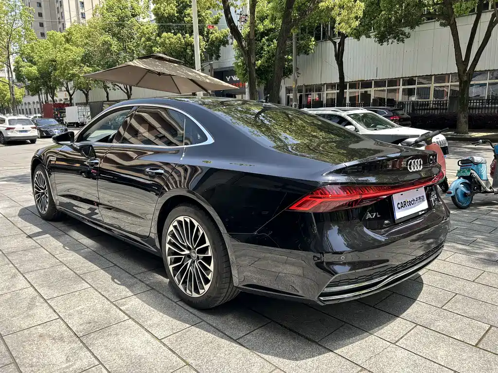 Audi A7L 2024 — фото 2