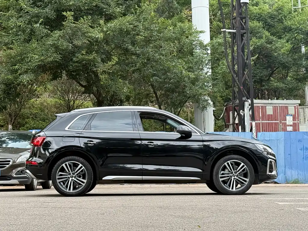 Audi Q5L 2022 — фото 4