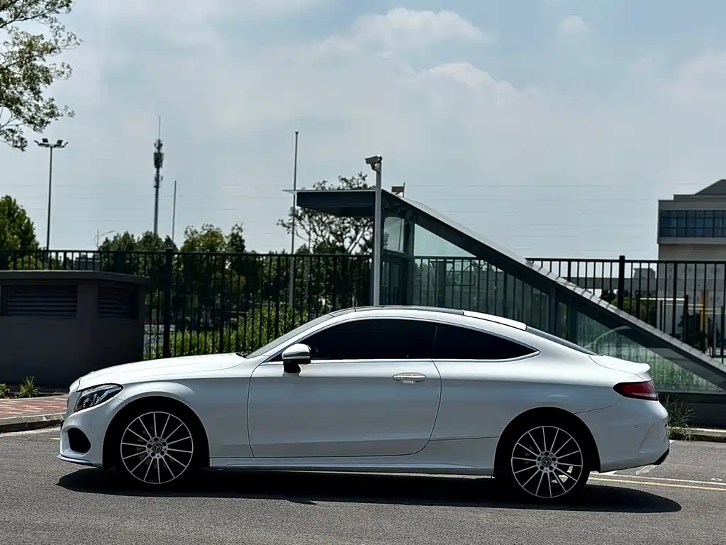 Mercedes-Benz C-Class 2017