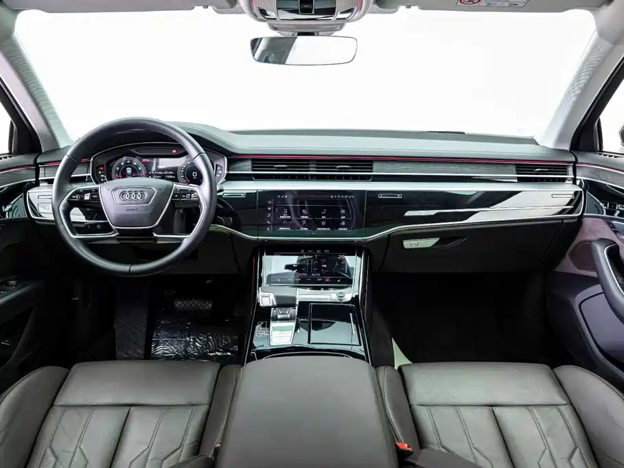 Audi A8 2025