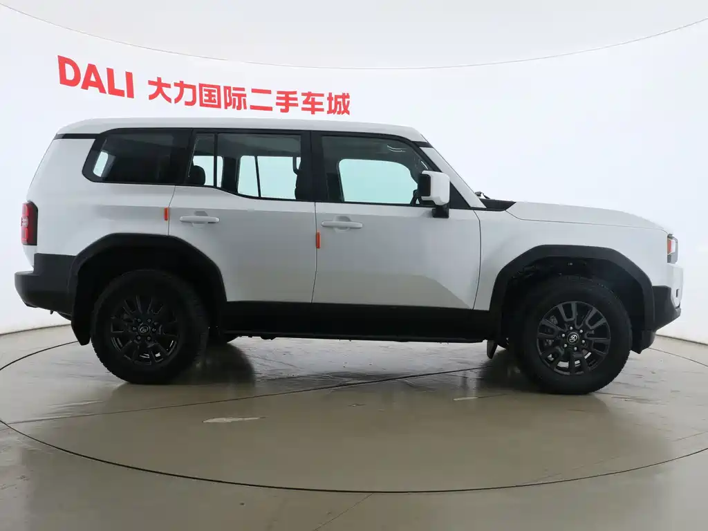 Toyota Prado 2025 — фото 10