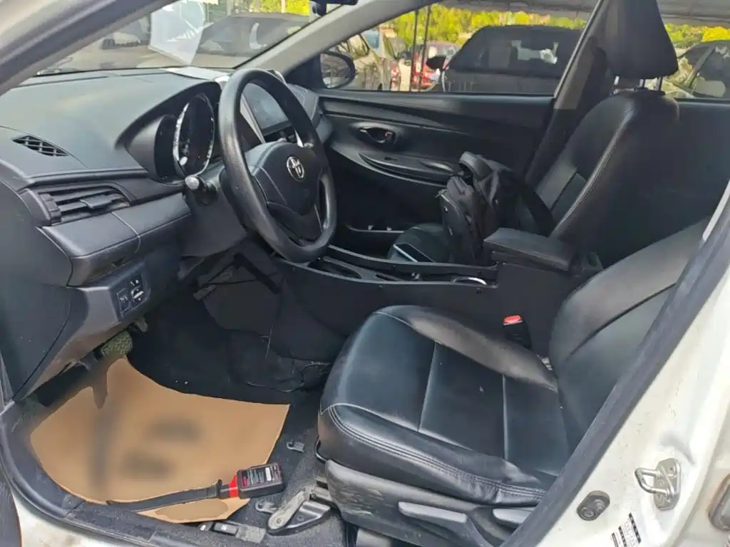 Toyota Vios 2017 — фото 15