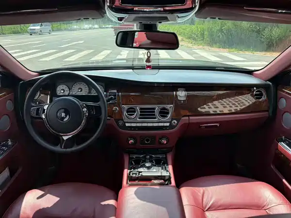 Rolls-Royce Ghost 2013