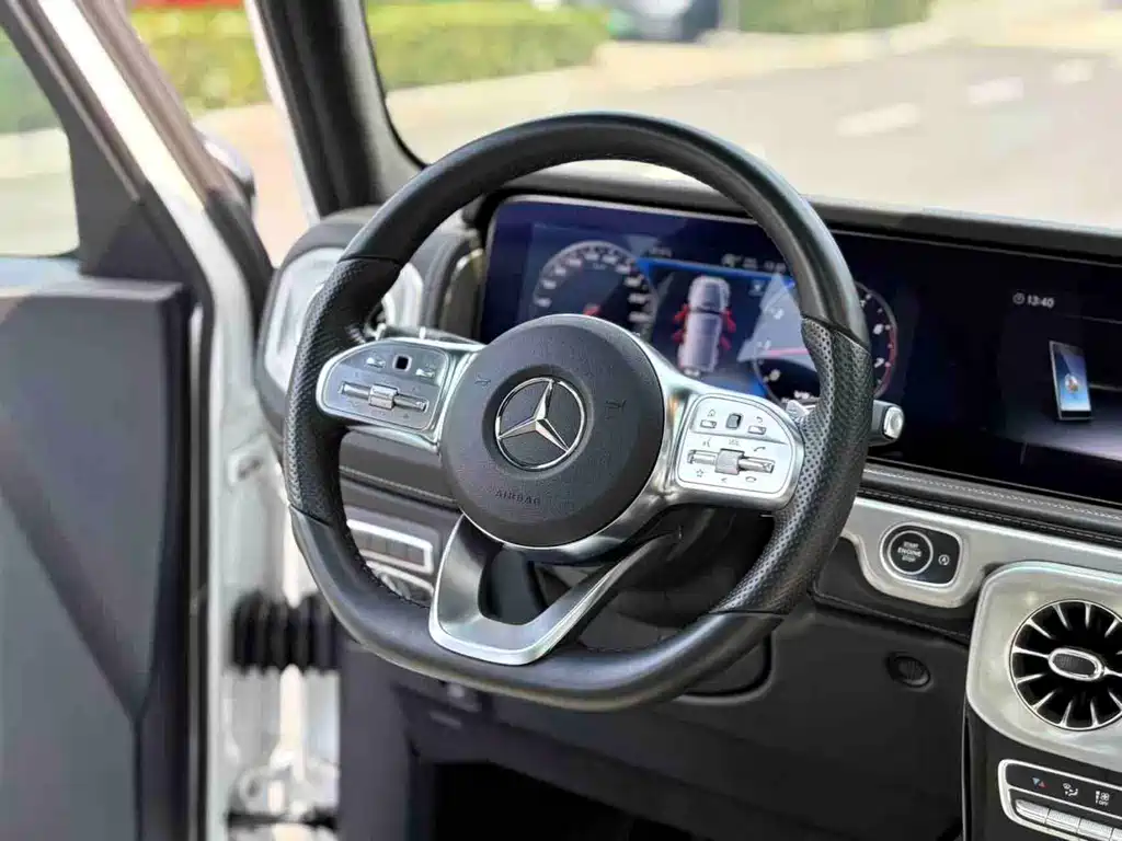 Mercedes-Benz G-Class 2023 — фото 16