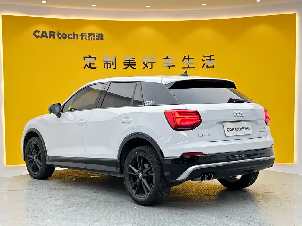 Audi Q2L 2021 — фото 27