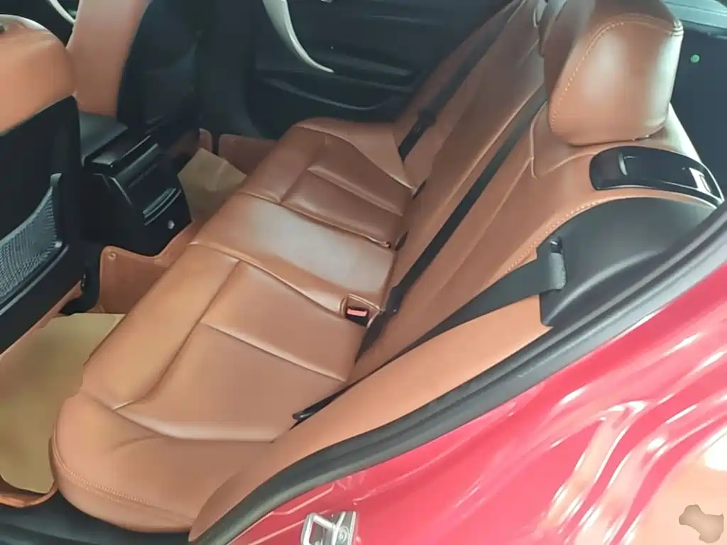 BMW 1 Series 2015 — фото 17