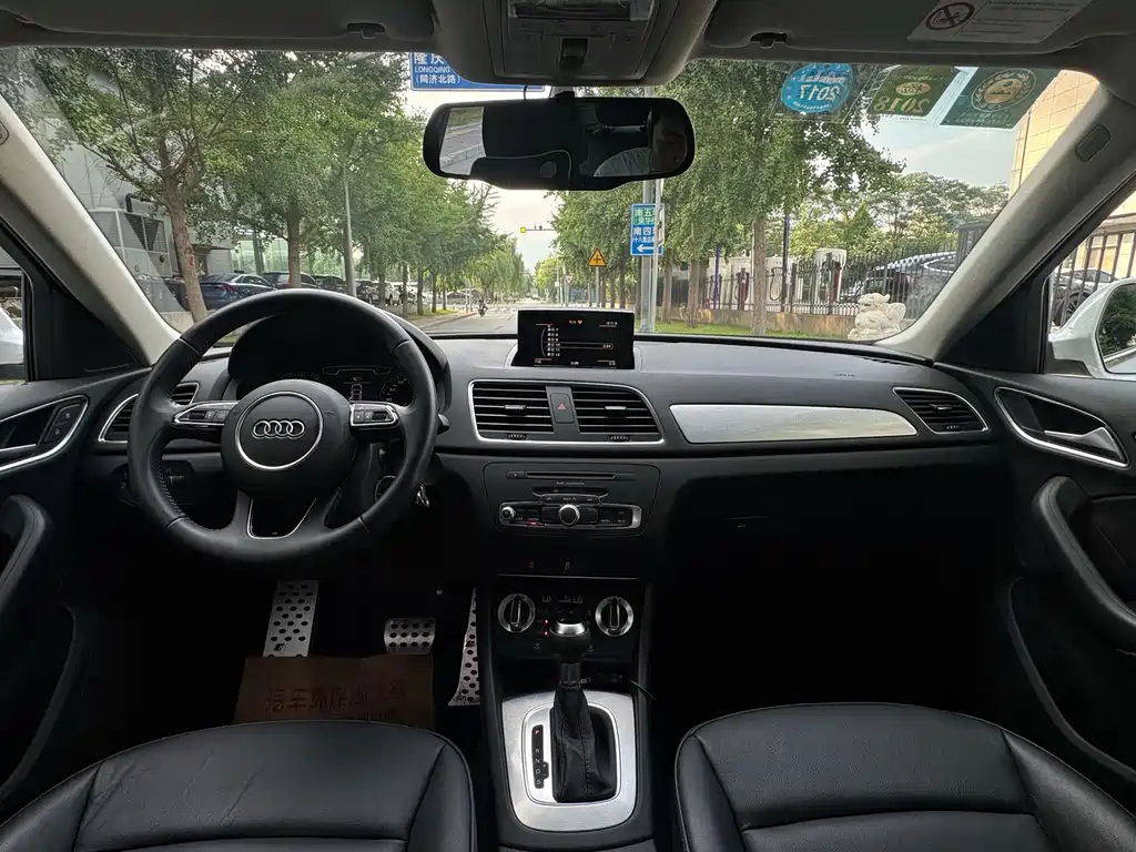 Audi Q3 2014