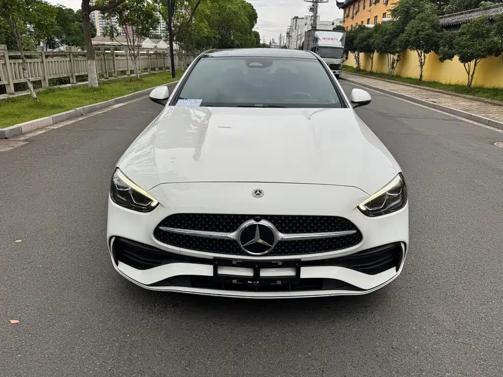 Mercedes-Benz C-Class 2023 — фото 1
