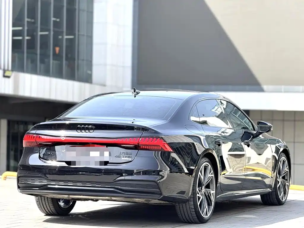 Audi A7L 2024