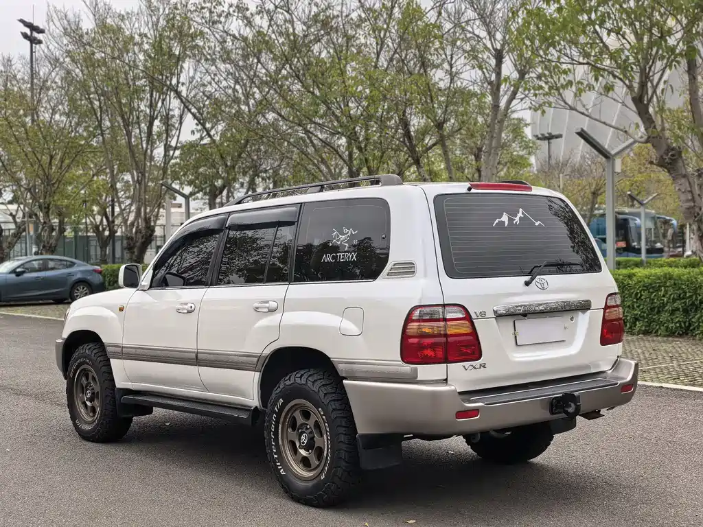 Toyota Land Cruiser 2001 — фото 7