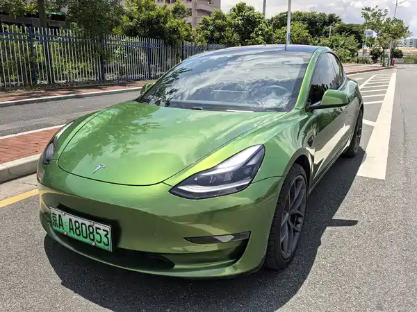 Tesla Model 3 2021