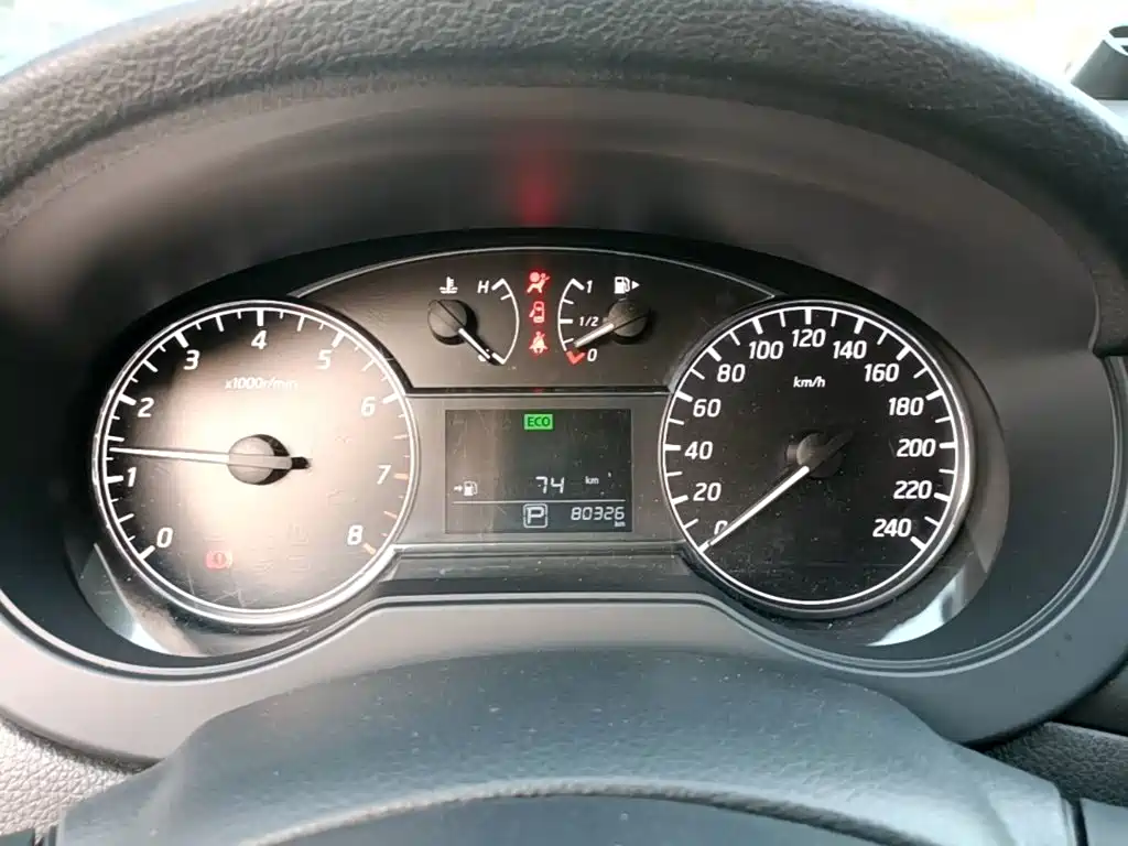 Nissan Tiida 2019 — фото 12