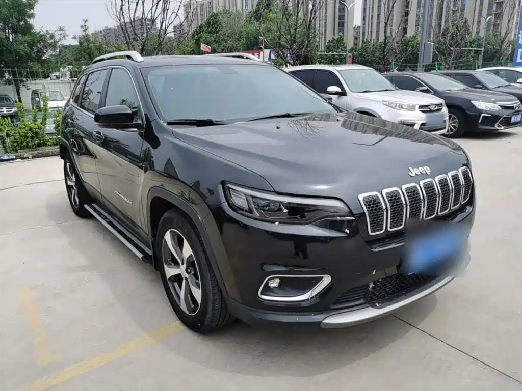 Jeep Cherokee 2019 — фото 4