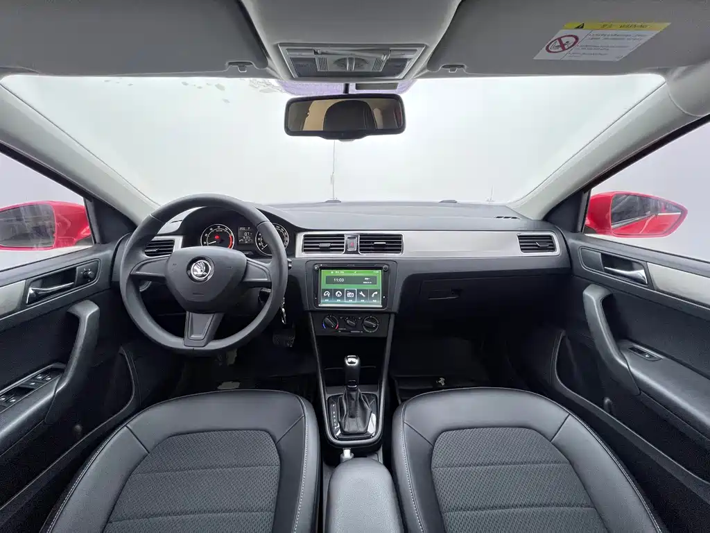 Skoda Rapid Spaceback 2016 — фото 11