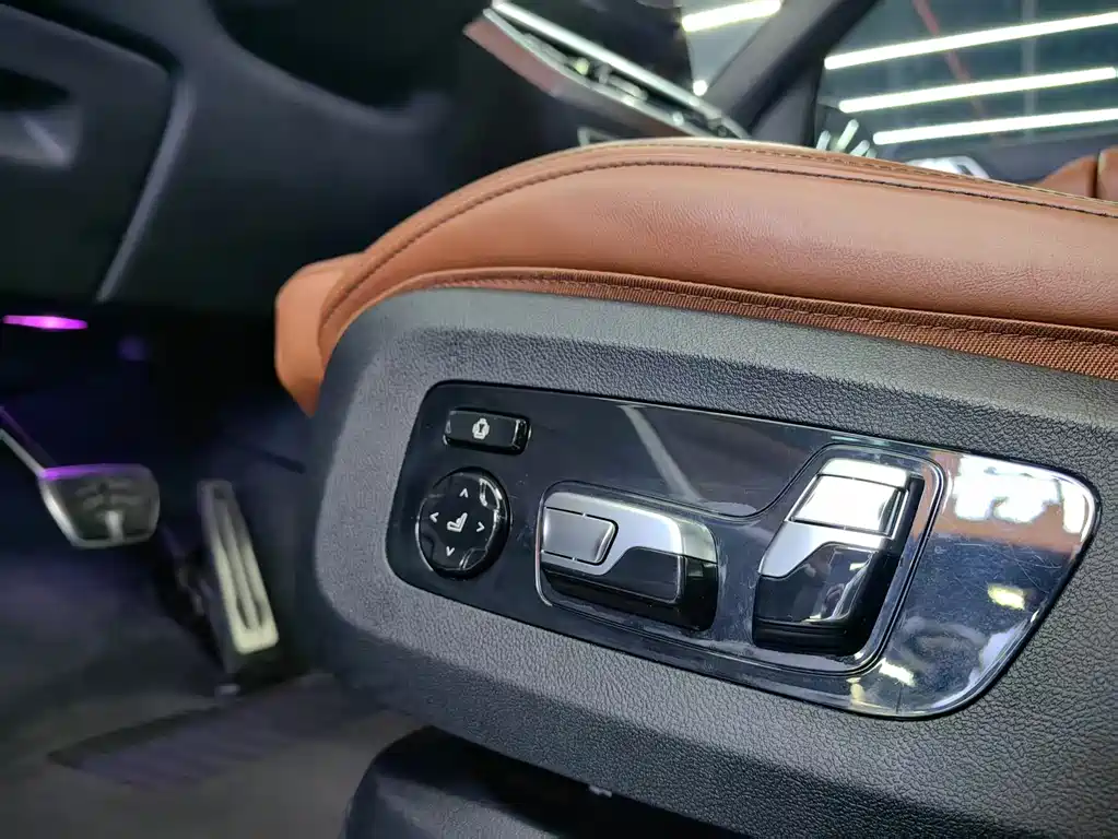 BMW X7 2023 — фото 9