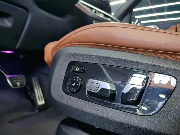 BMW X7 2023